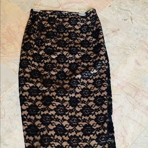 Long Beaded Black Lace skirt SZ 8 Vintage 1990s